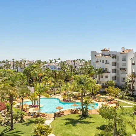 Apartment Sea & Mountain View Penthouse Estepona