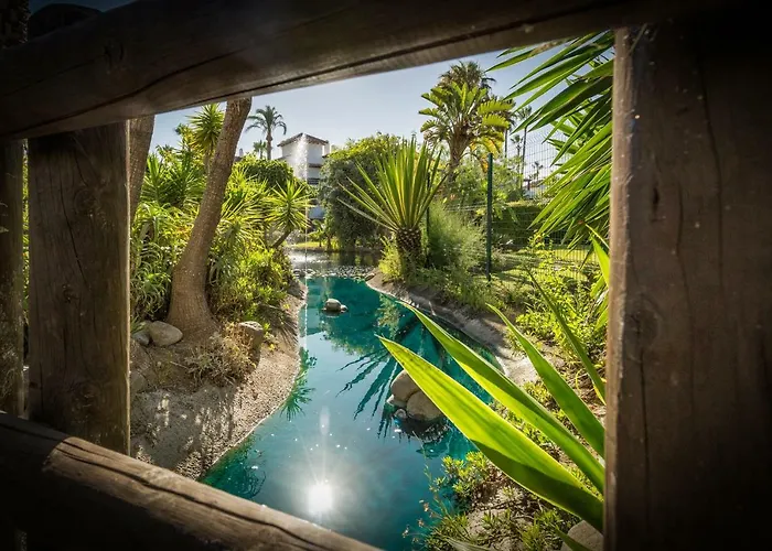 Sea & Mountain View Penthouse Appartement Estepona