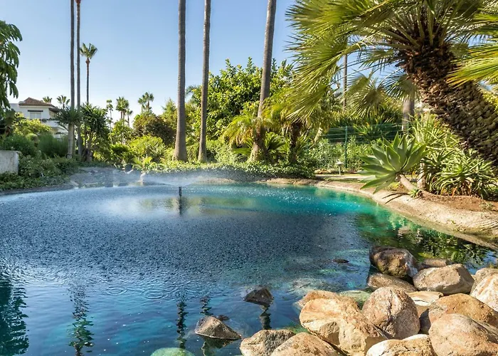 Sea & Mountain View Penthouse * Estepona