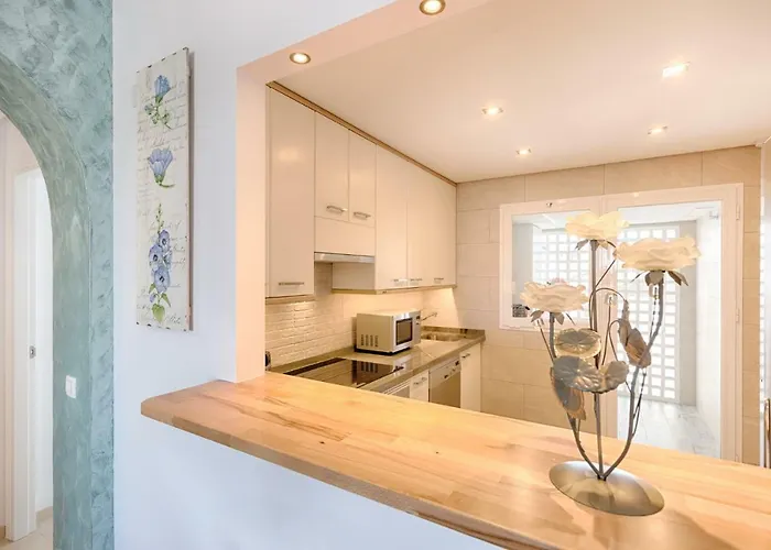 Sea & Mountain View Penthouse Estepona