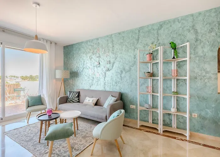 Sea & Mountain View Penthouse Appartement *